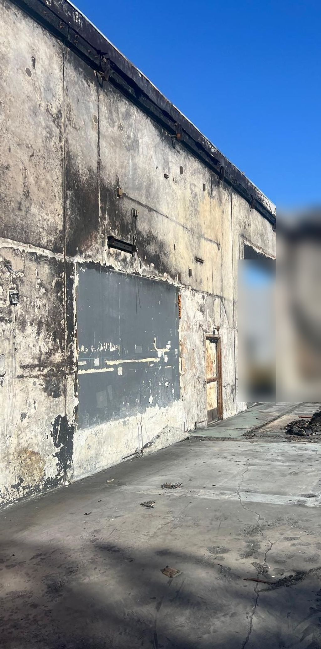 Fire-damaged interior walls, Fremont